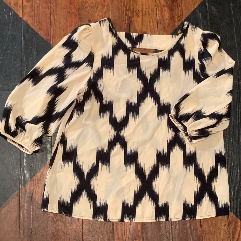 Peaches N Cream cream and Black Lattice 3/4 Sleeve